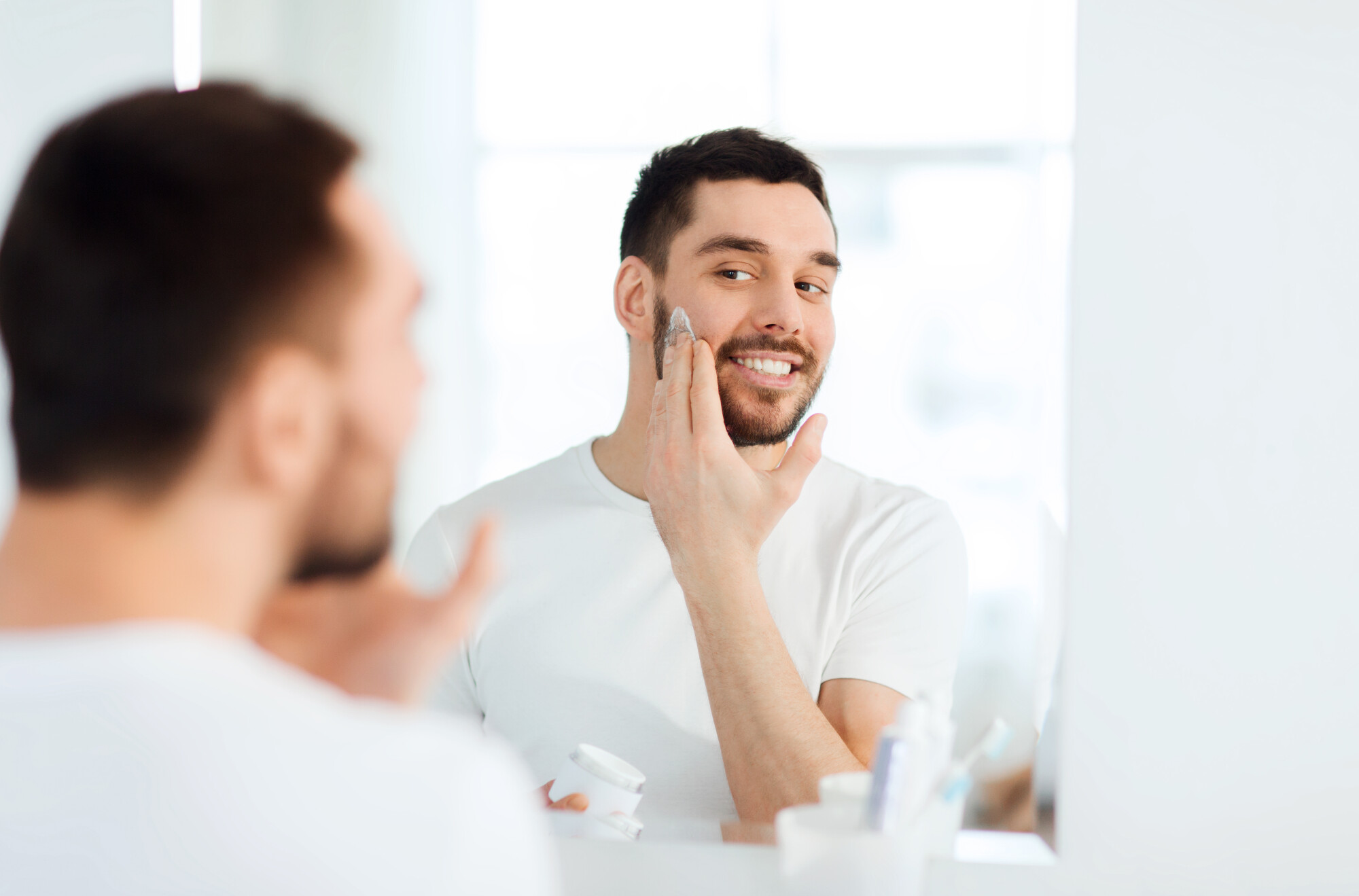 The Benefits of Using Men's Anti-Aging Products - Particle